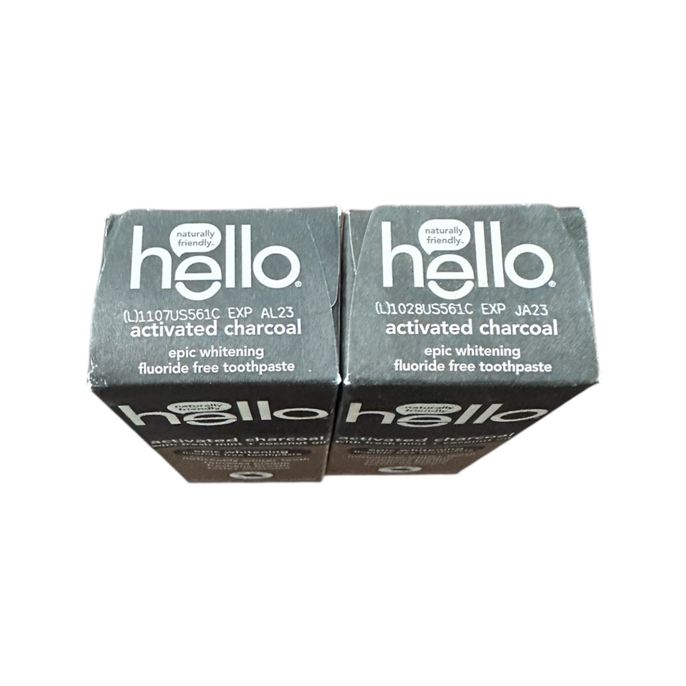 Hello Activated Charcoal Toothpaste - Picture 5 of 7